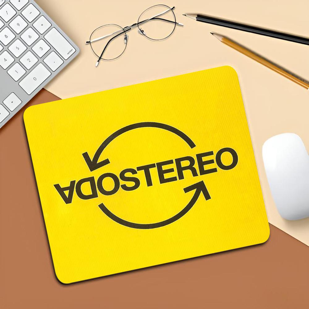 Gustavo Cerati Soda Stereo Mou - огляд і ціна Laptop Accessories Protector